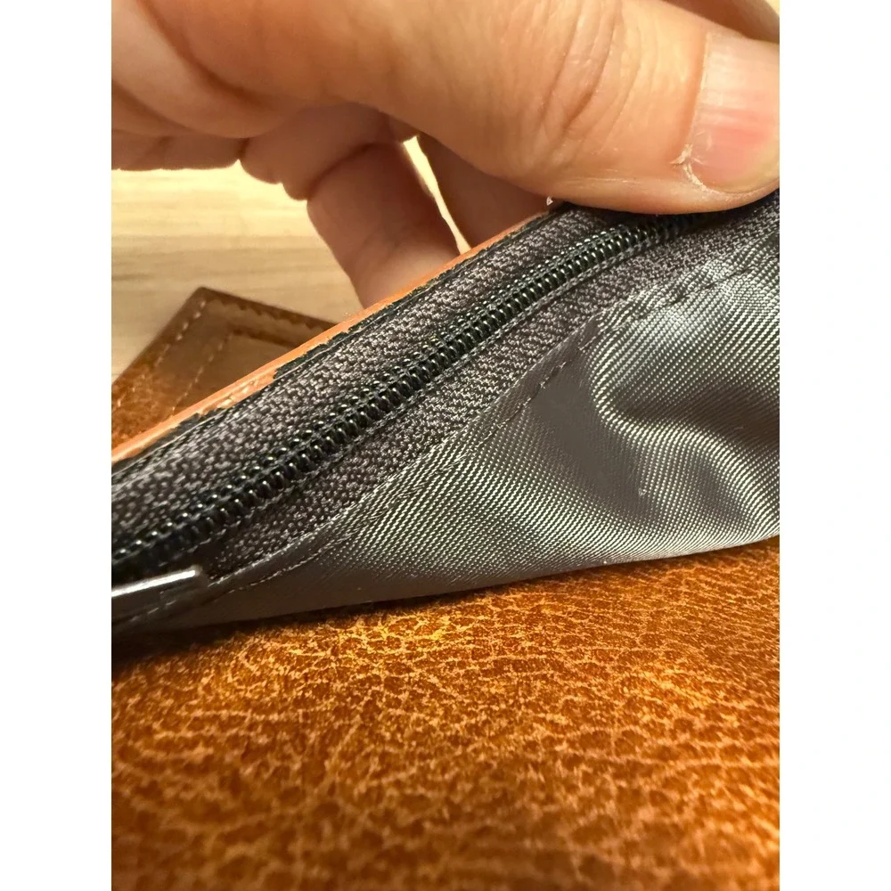 Grenobil Mens Bifold Wallet Cognac Brown Textured Quilted PVC ID Window Zip